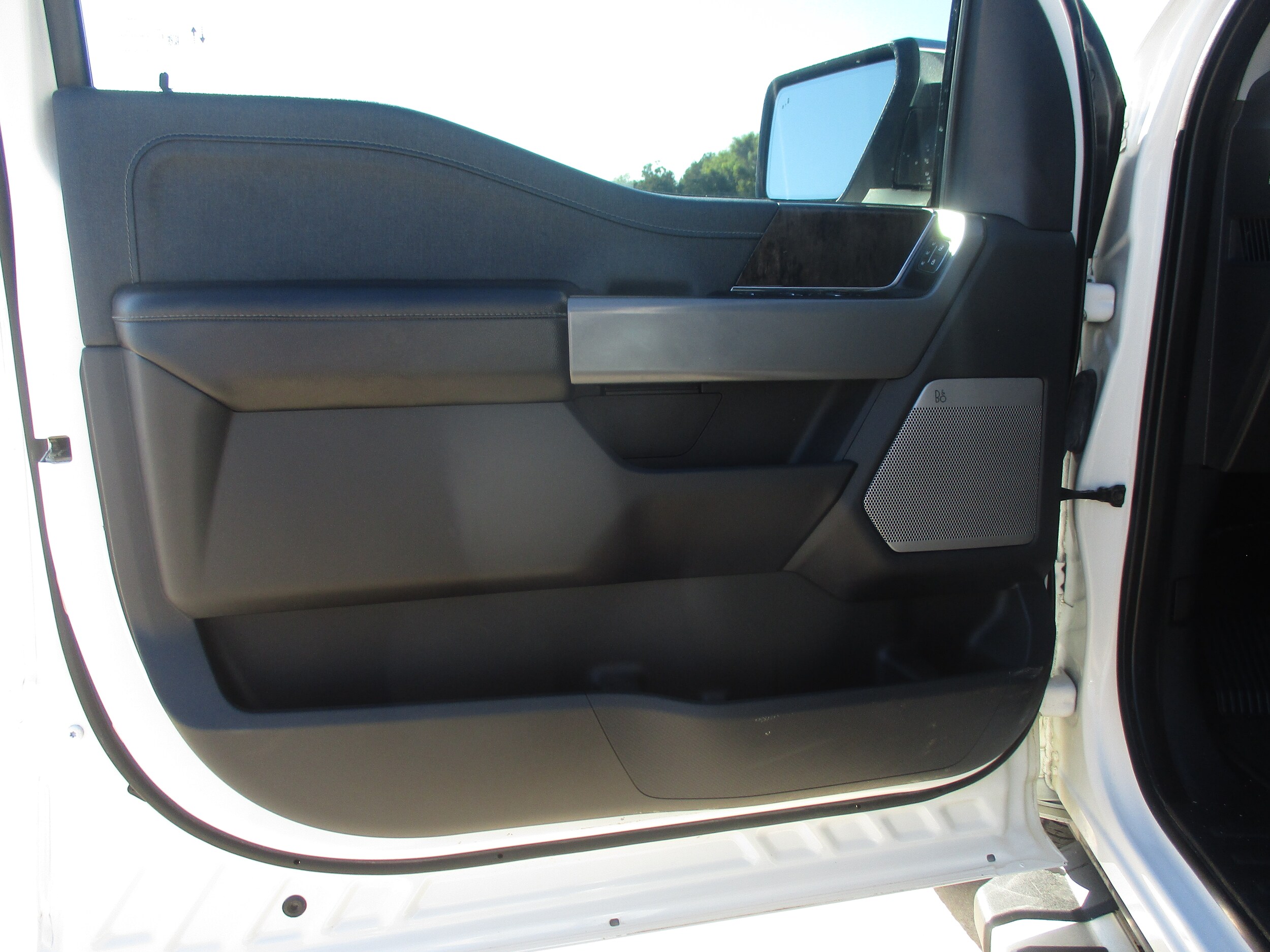 2022 Ford F-150 Lariat photo 4