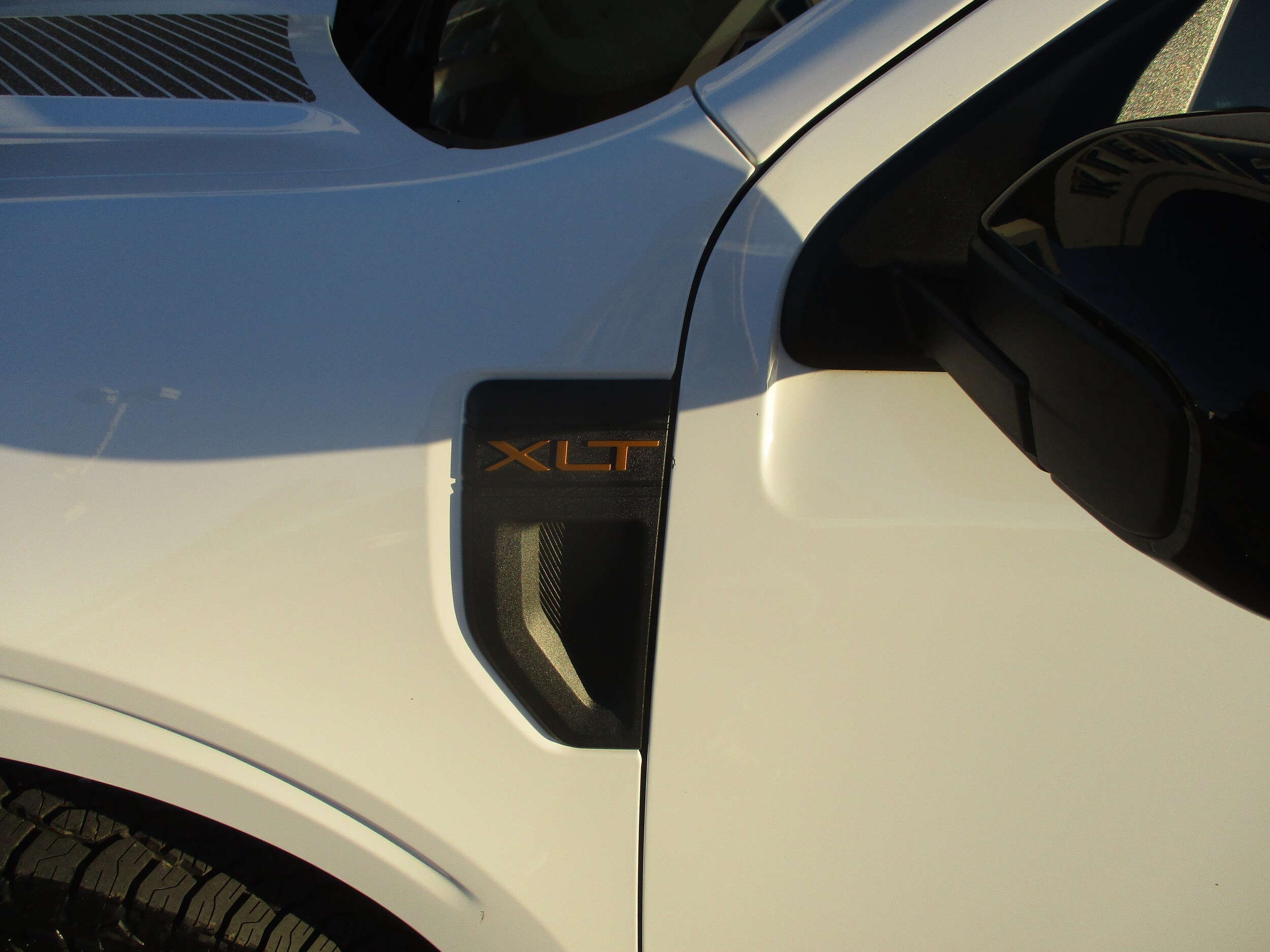 2024 Ford Maverick XLT Tremor photo 3