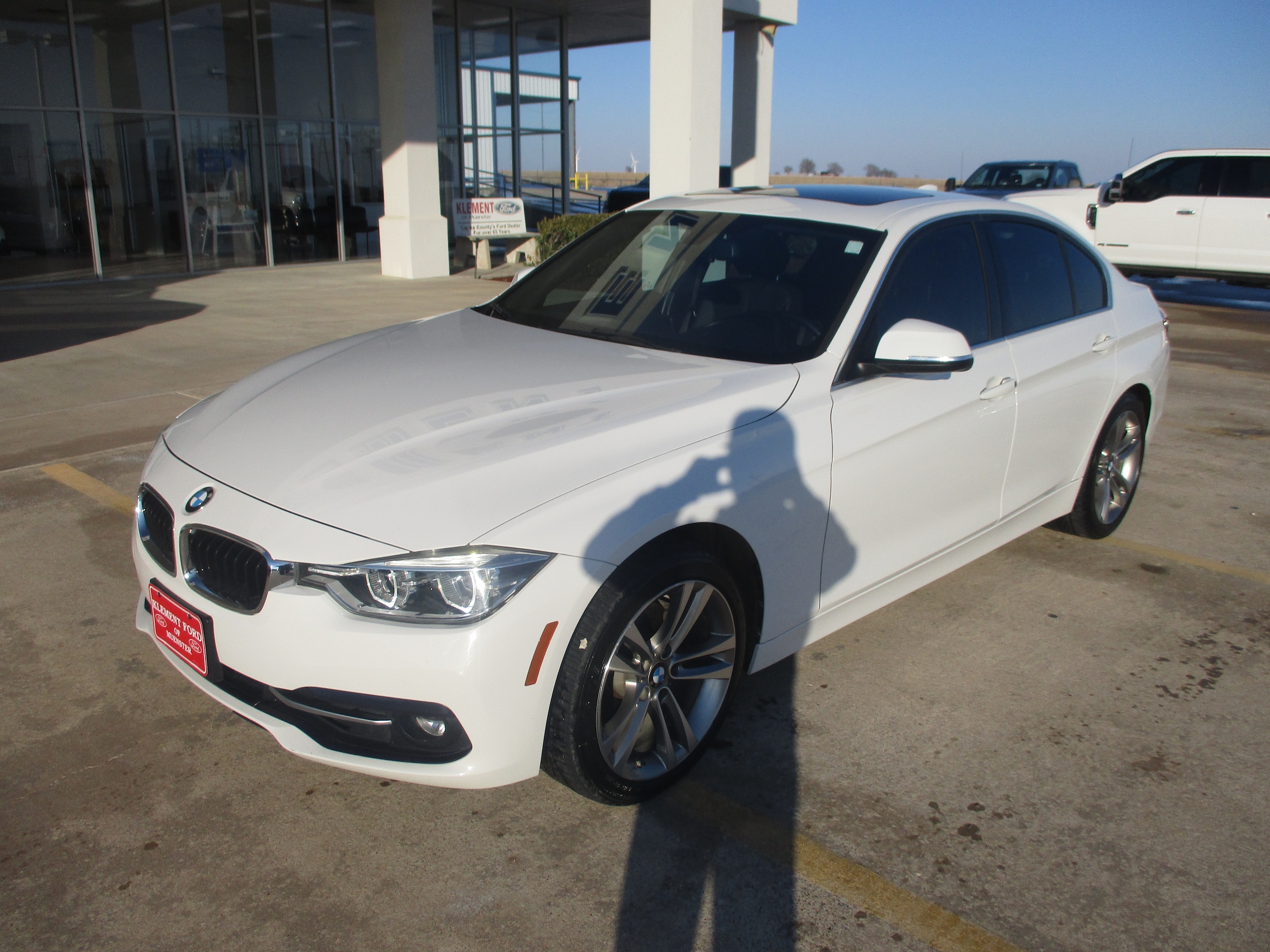 Used 2018 BMW 3 Series 330i with VIN WBA8B9G54JNU97011 for sale in Muenster, TX