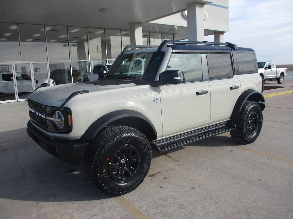 New 2025 Ford Bronco Outer Banks