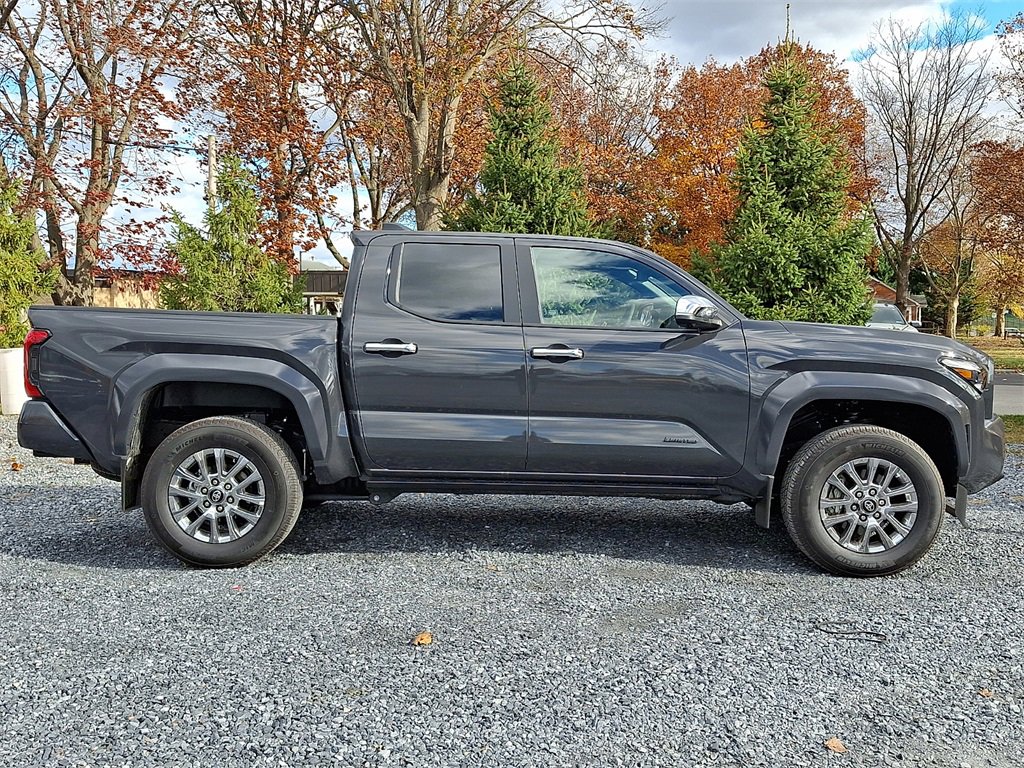 2025 Toyota Tacoma Limited photo 4
