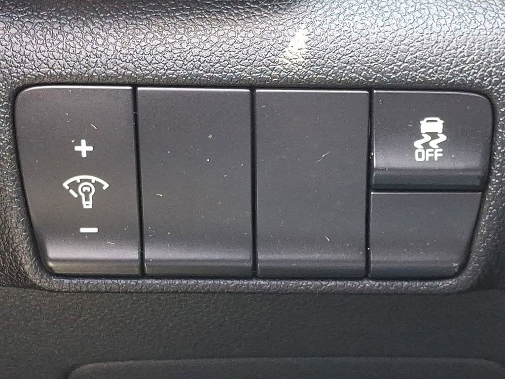 2018 Kia Sportage LX - Photo 25