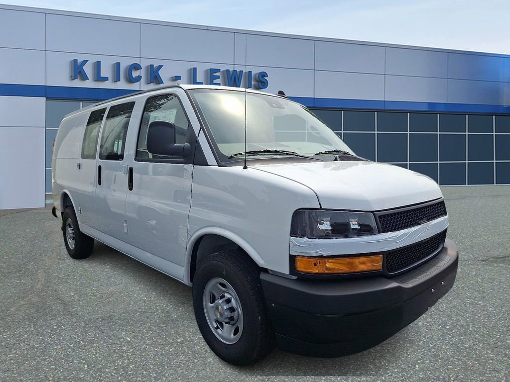 2025 Chevrolet Express Cargo Work Van's photo