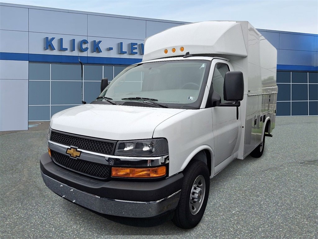 New 2025 Chevrolet Express Cutaway 3500 1WT Cutaway Van