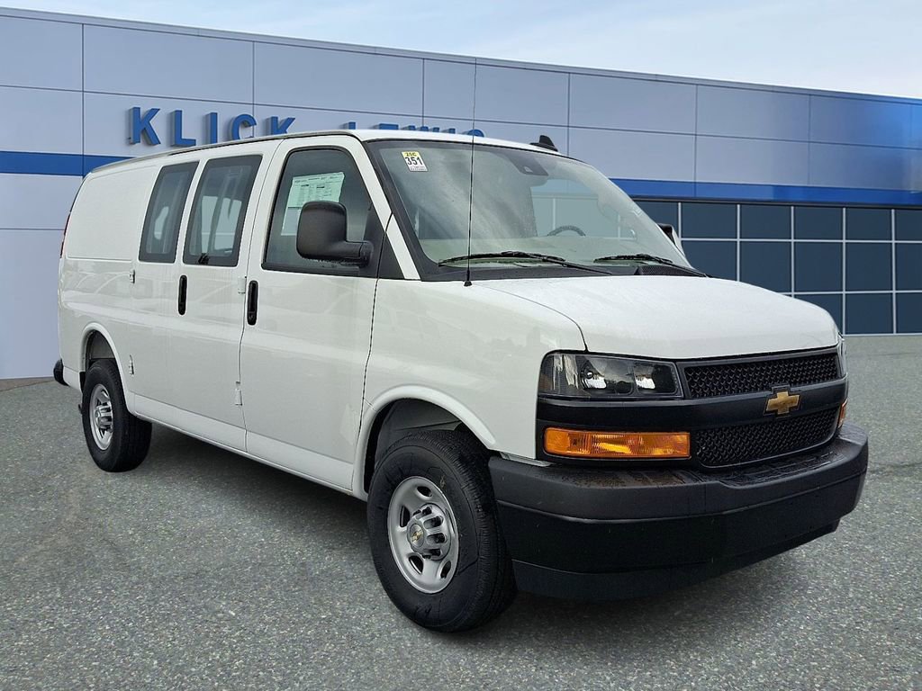 2025 Chevrolet Express Cargo Work Van's photo