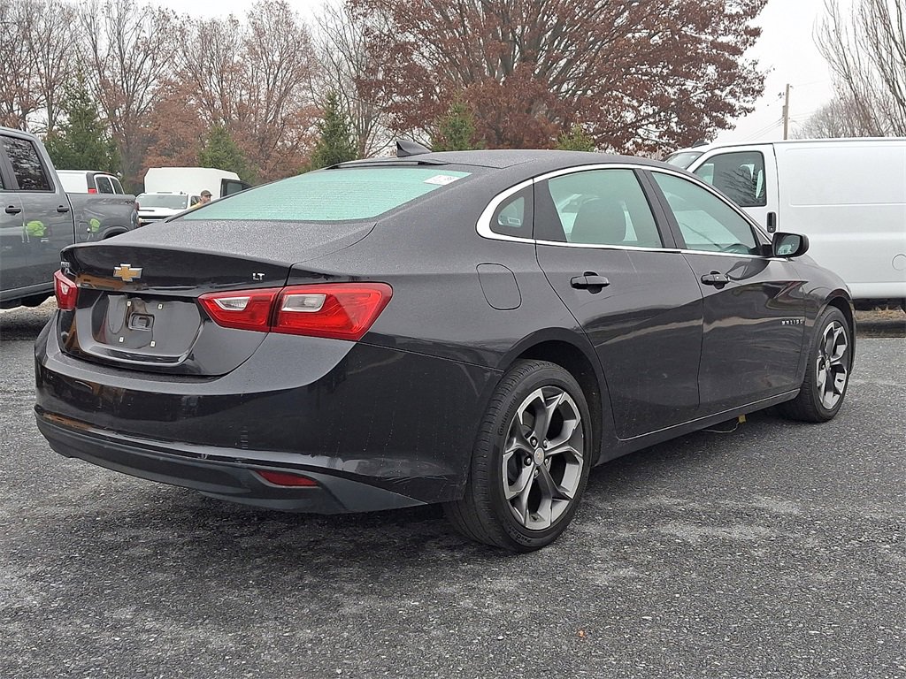 2023 Chevrolet Malibu 1LT photo 2