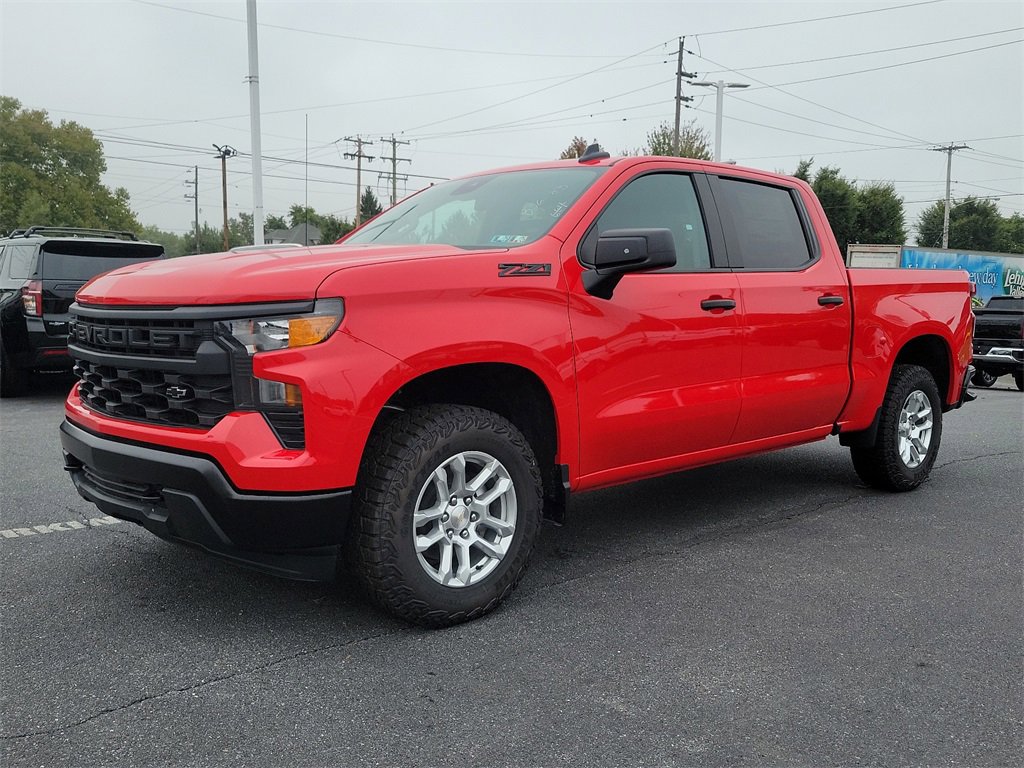 2024 Chevrolet Silverado 1500 photo 2