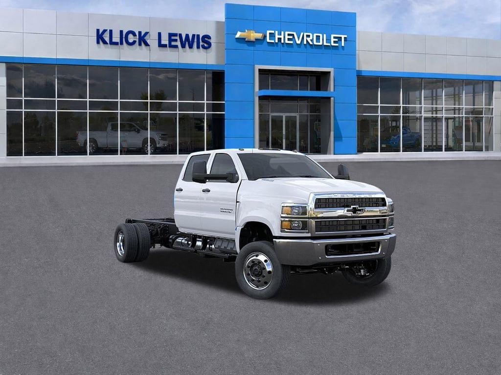2026 Chevrolet Silverado HD WT 4WD Crew Cab 175" WB's photo
