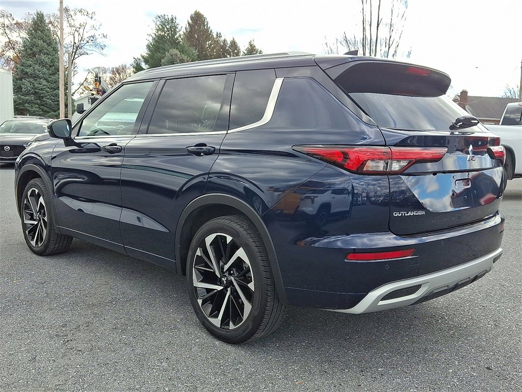 2024 Mitsubishi Outlander SEL GT photo 2