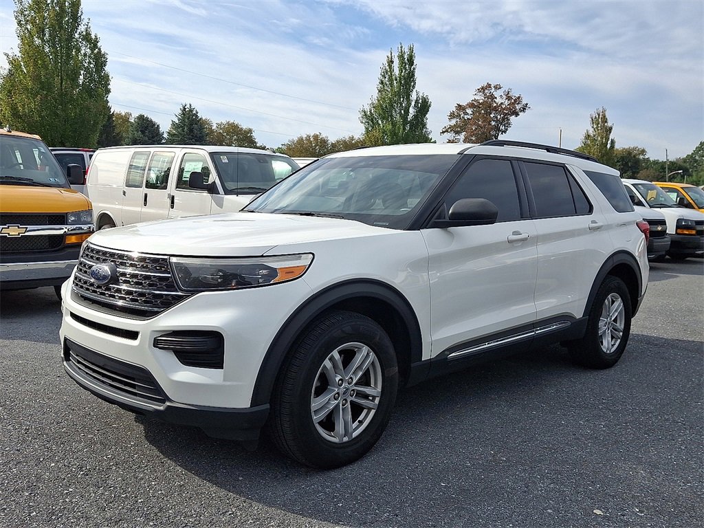 2020 Ford Explorer XLT photo 2