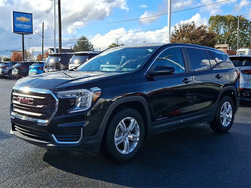 Used 2024 GMC Terrain SLE SUV