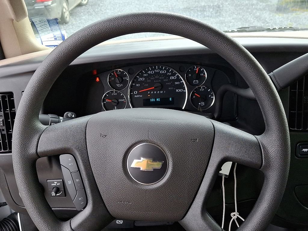 2025 Chevrolet Express Cargo Work Van - Photo 12