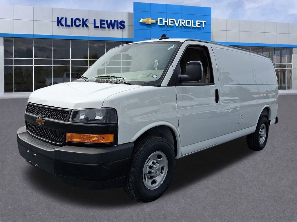 New 2025 Chevrolet Express Cargo 3500 WT Van