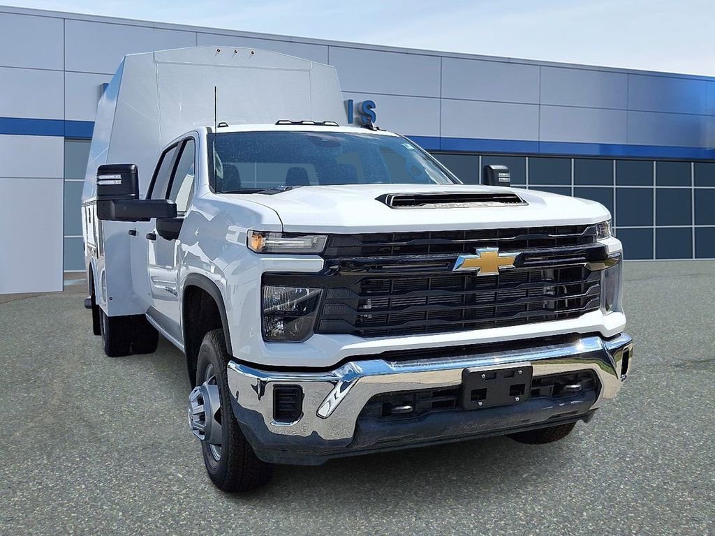 2025 Chevrolet Silverado 3500HD Work Truck's photo