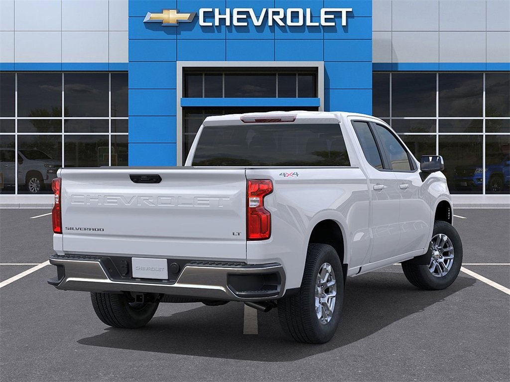 2026 Chevrolet Silverado 1500 LT photo 3