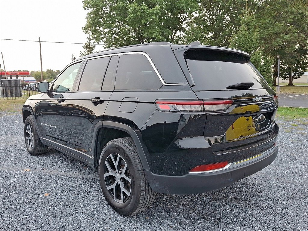 2024 Jeep Grand Cherokee Limited photo 4