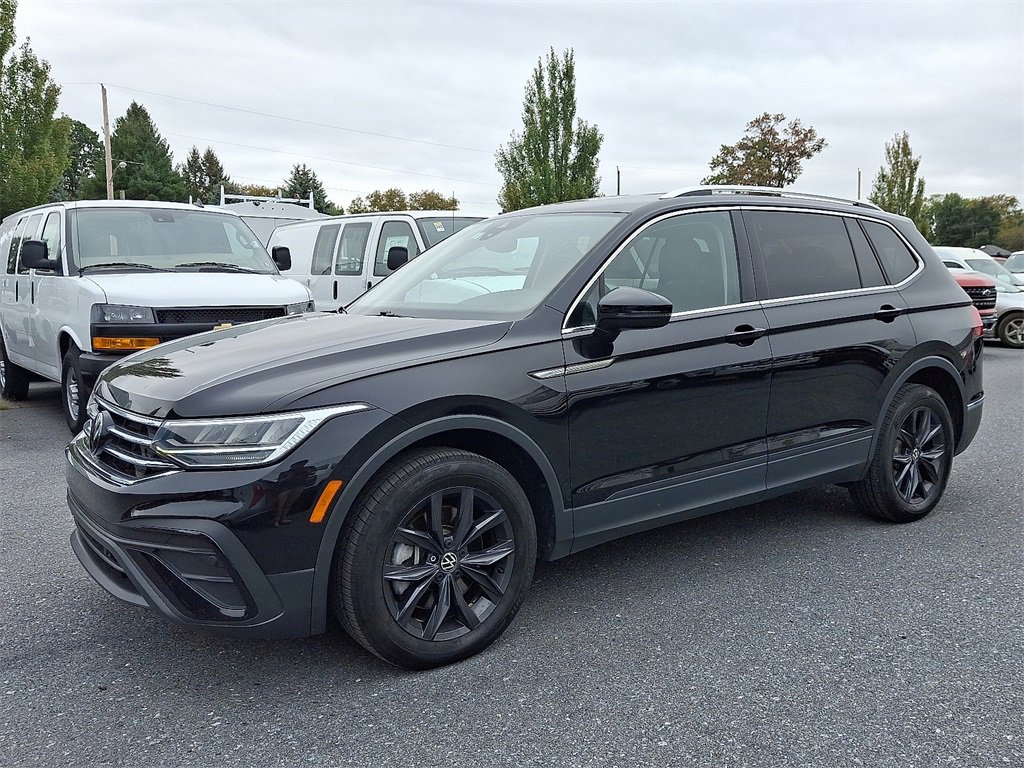 2024 Volkswagen Tiguan SE Wolfsburg Edition photo 3
