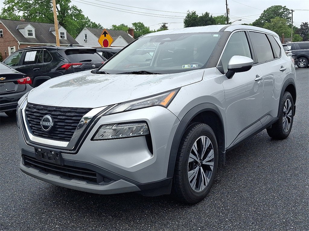 2022 Nissan Rogue SV photo 3