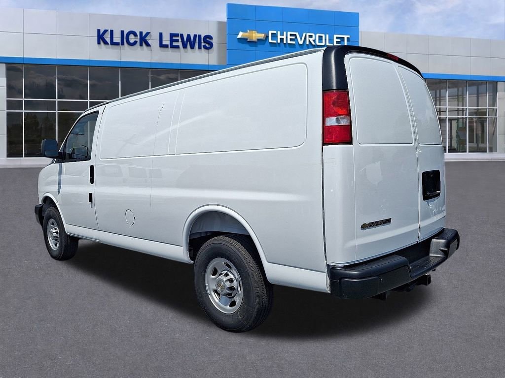 New 2025 Chevrolet Express Cargo 3500 WT Van