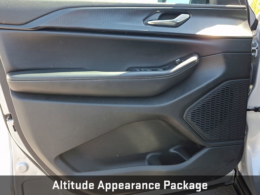 2025 Jeep Grand Cherokee Altitude - Photo 16