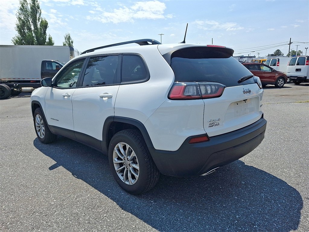 2022 Jeep Cherokee Latitude Lux photo 2
