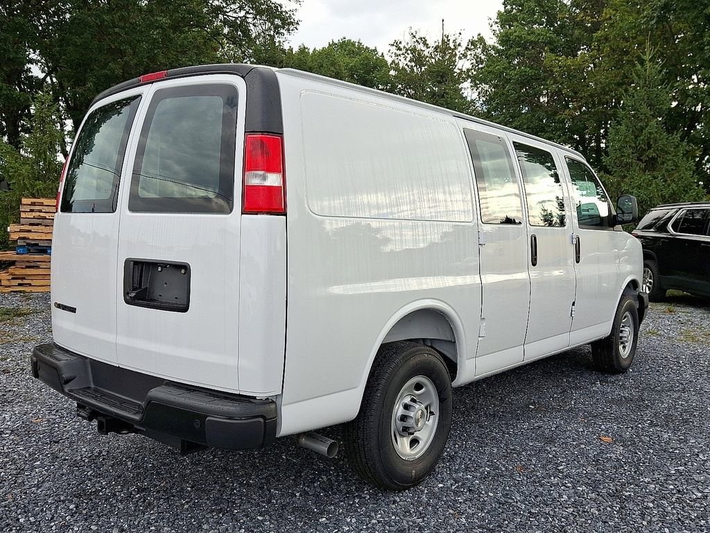 New 2025 Chevrolet Express Cargo 3500 WT Van