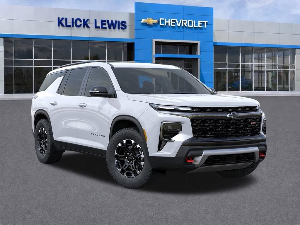 2027 Chevrolet Traverse Z71 - Photo 7