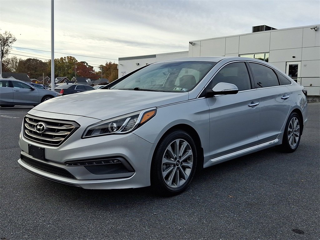 2017 Hyundai Sonata Limited photo 2