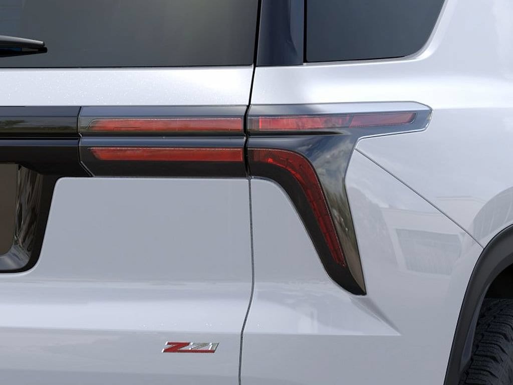 2027 Chevrolet Traverse Z71 - Photo 11