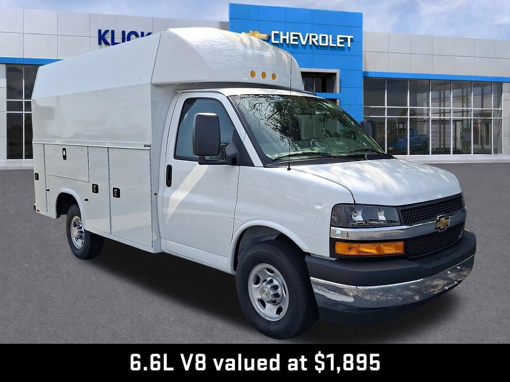 New 2026 Chevrolet Express Cutaway 3500 1WT Cutaway Van