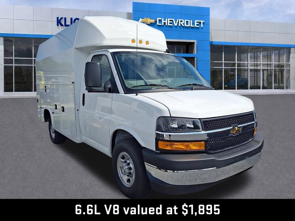 New 2026 Chevrolet Express Cutaway 3500 1WT Cutaway Van