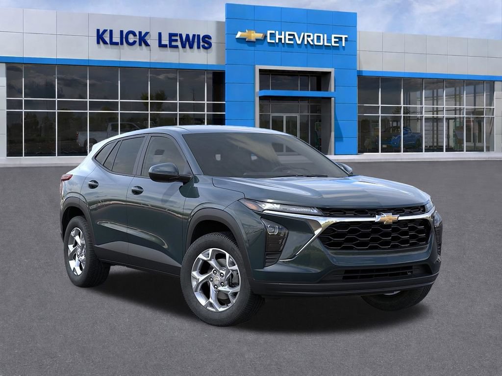 2026 Chevrolet Trax LS - Photo 7