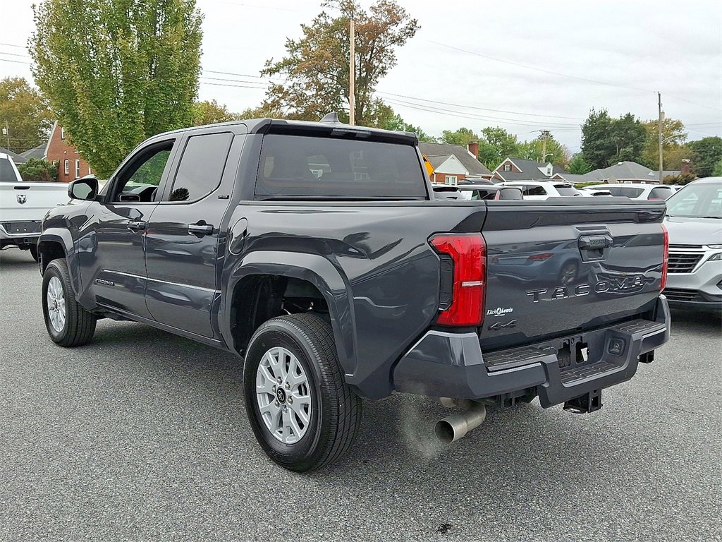 2024 Toyota Tacoma SR5 photo 4