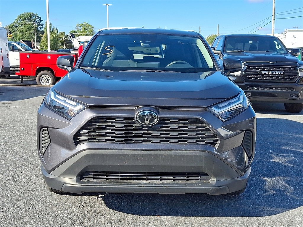 2024 Toyota RAV4 LE photo 2
