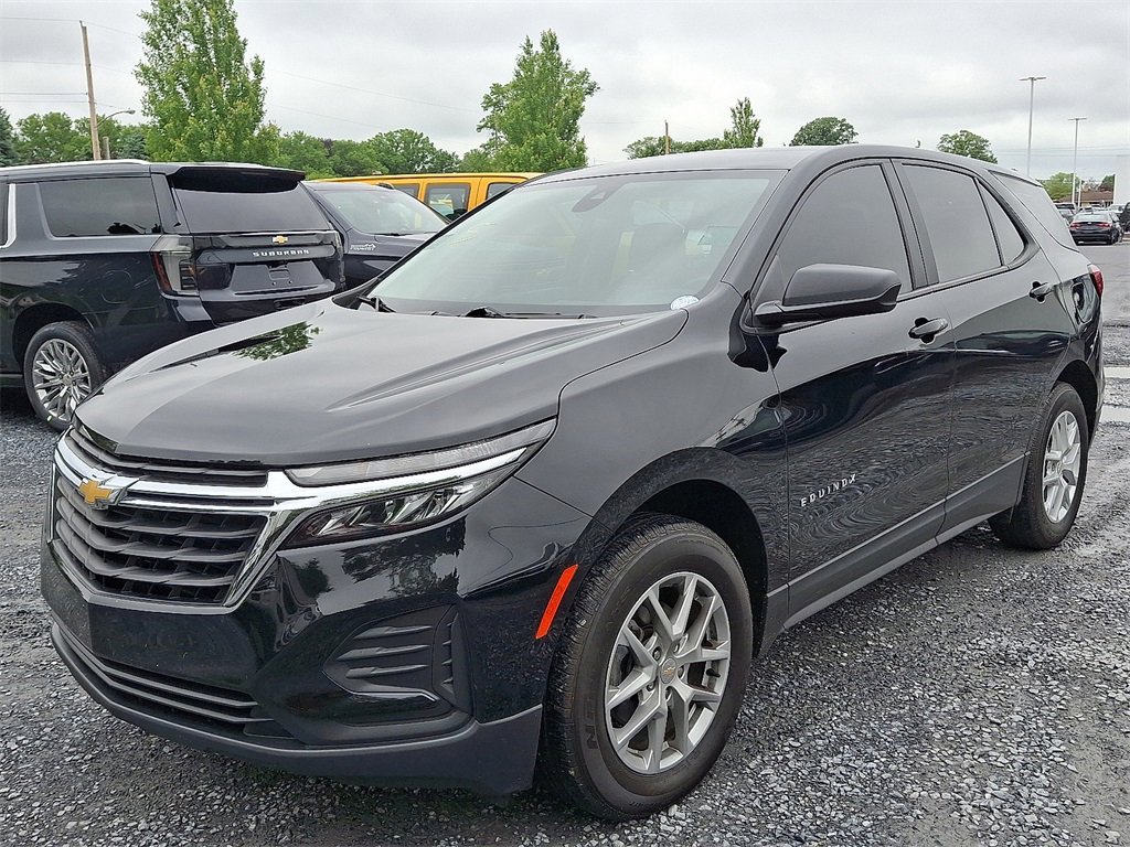 Used 2023 Chevrolet Equinox LS with VIN 3GNAXSEG6PL152662 for sale in Palmyra, PA
