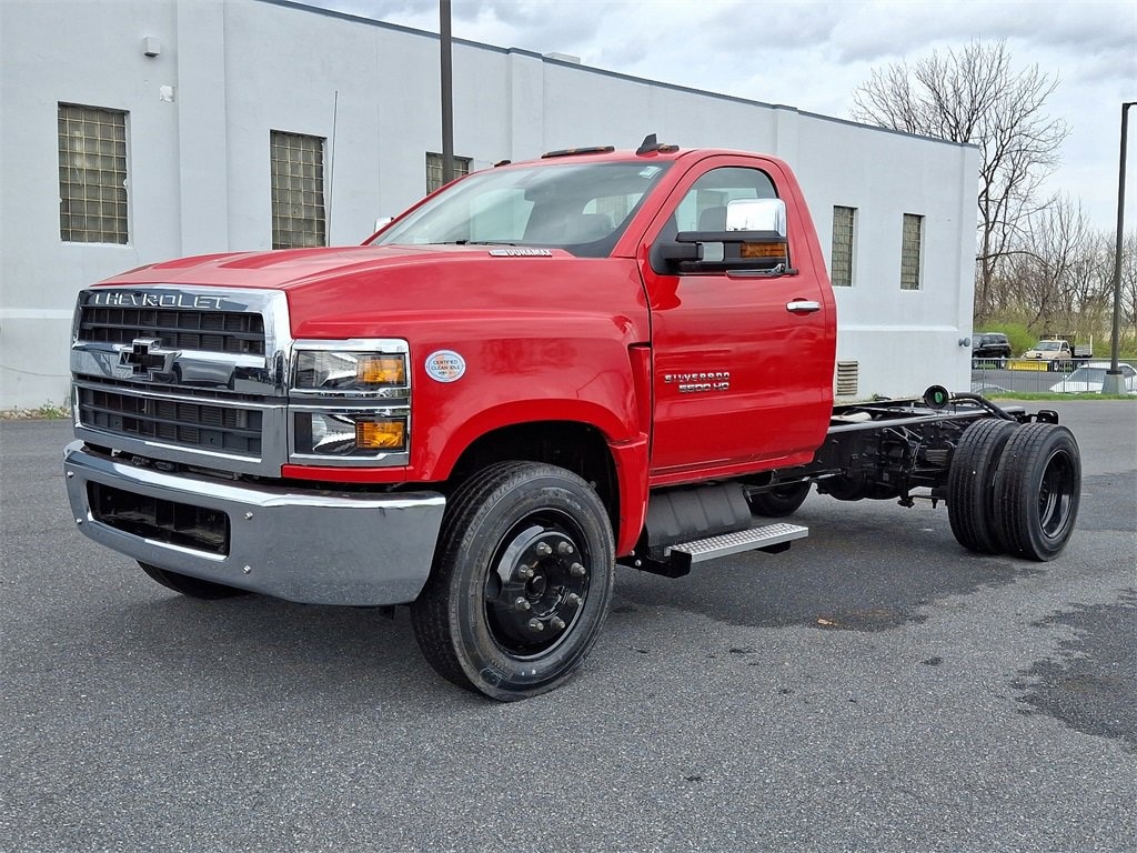New 2024 Chevrolet Silverado 5500 HD LT Truck