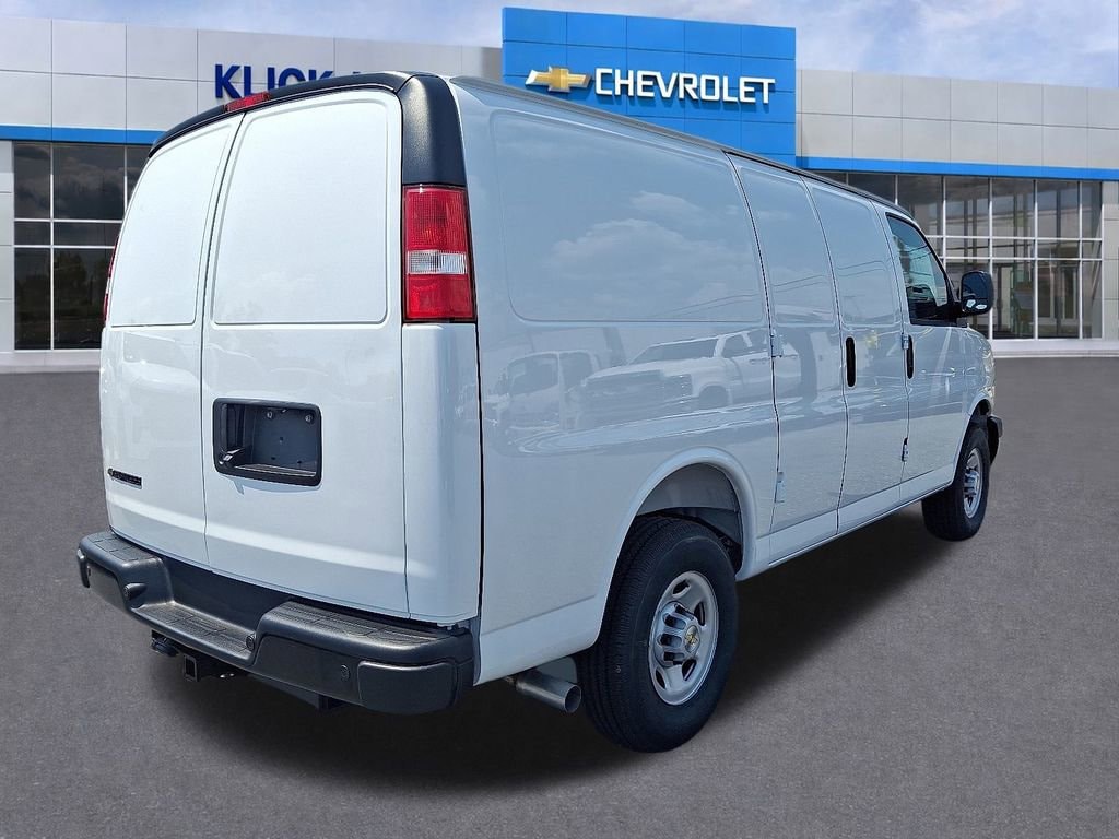 New 2025 Chevrolet Express Cargo 3500 WT Van