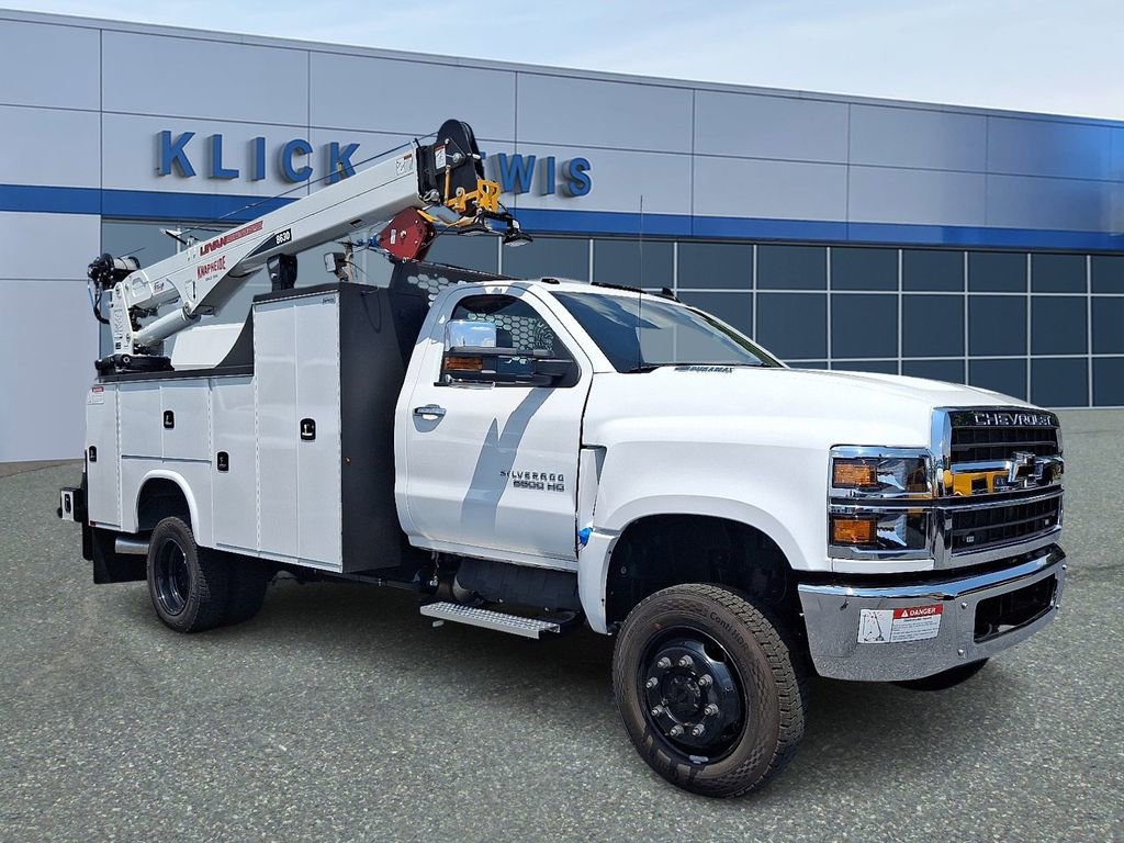 2024 Chevrolet Silverado 4500 Medium Duty Chassis Cab's photo