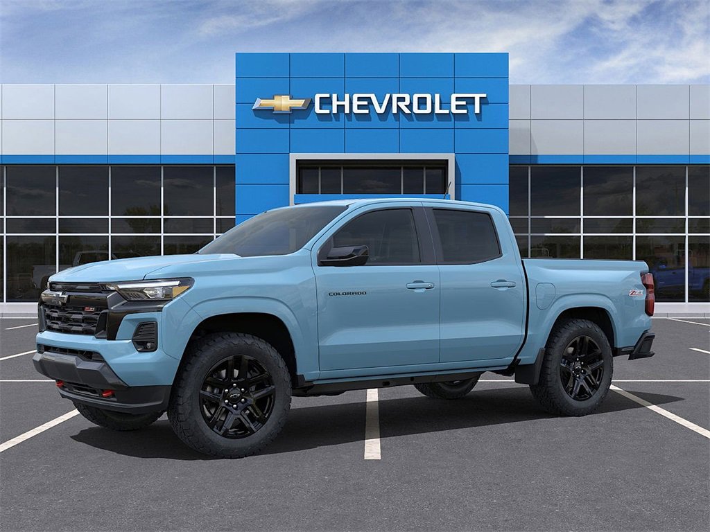 2025 Chevrolet Colorado Z71 photo 2
