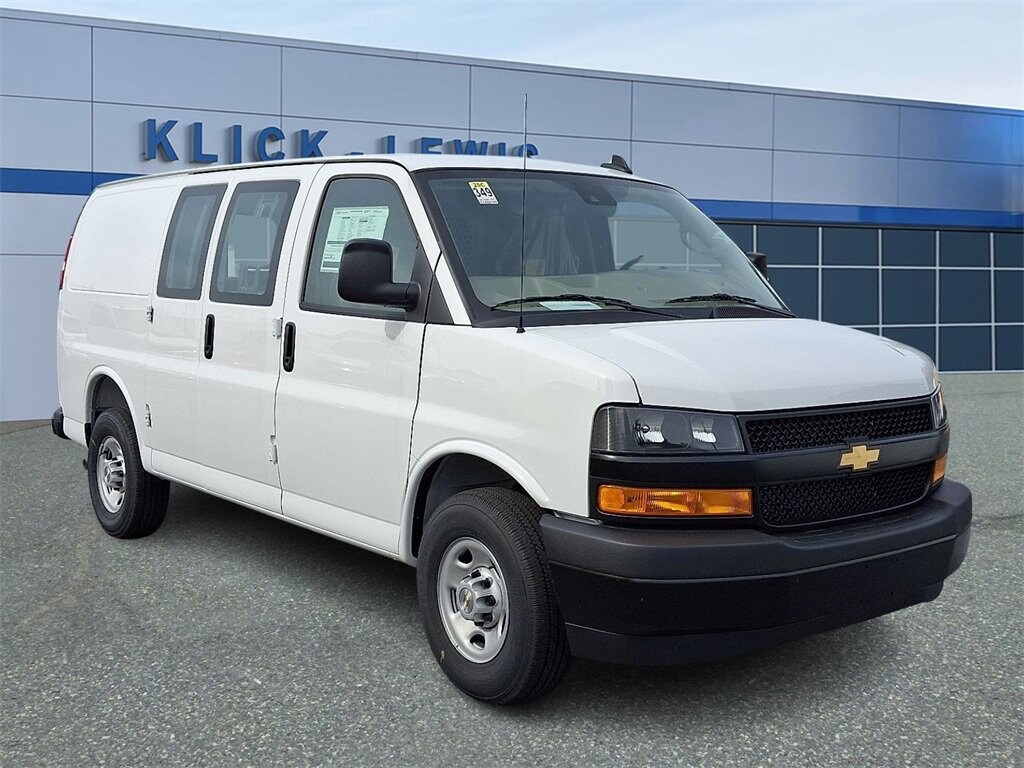 New 2025 Chevrolet Express Cargo 3500 WT Van