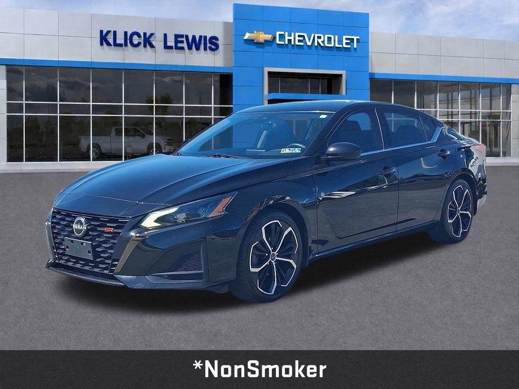 Used 2023 Nissan Altima SR FWD Sedan