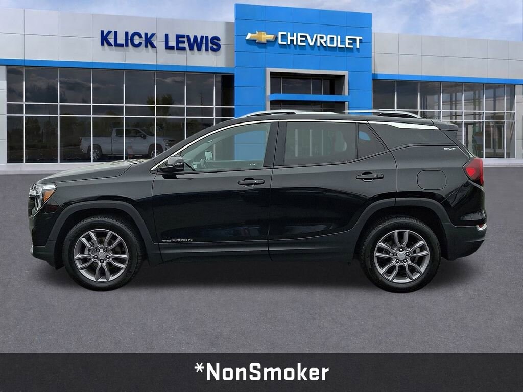 Used 2024 GMC Terrain SLT SUV