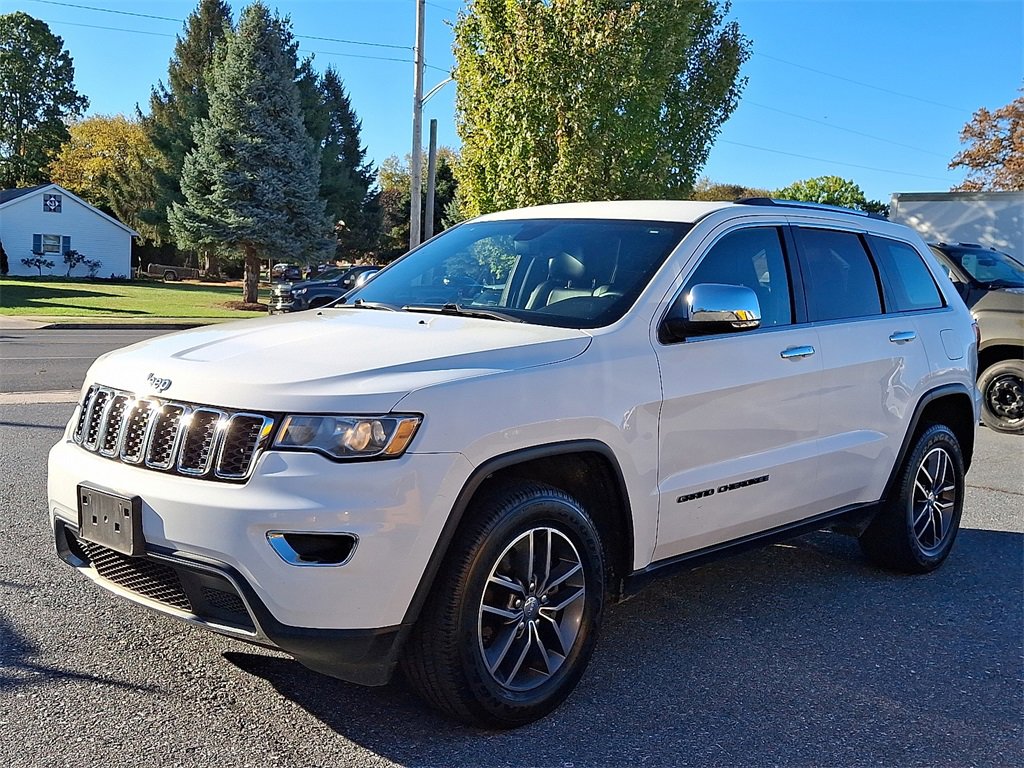 2017 Jeep Grand Cherokee Limited photo 2
