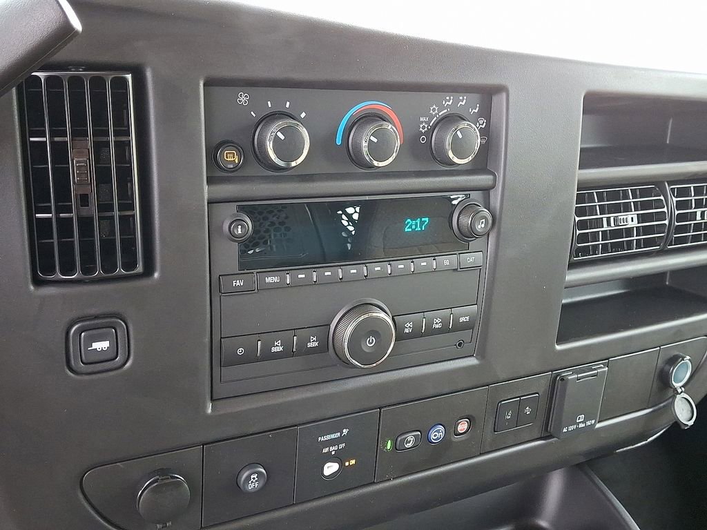 2025 Chevrolet Express Cargo Work Van - Photo 11