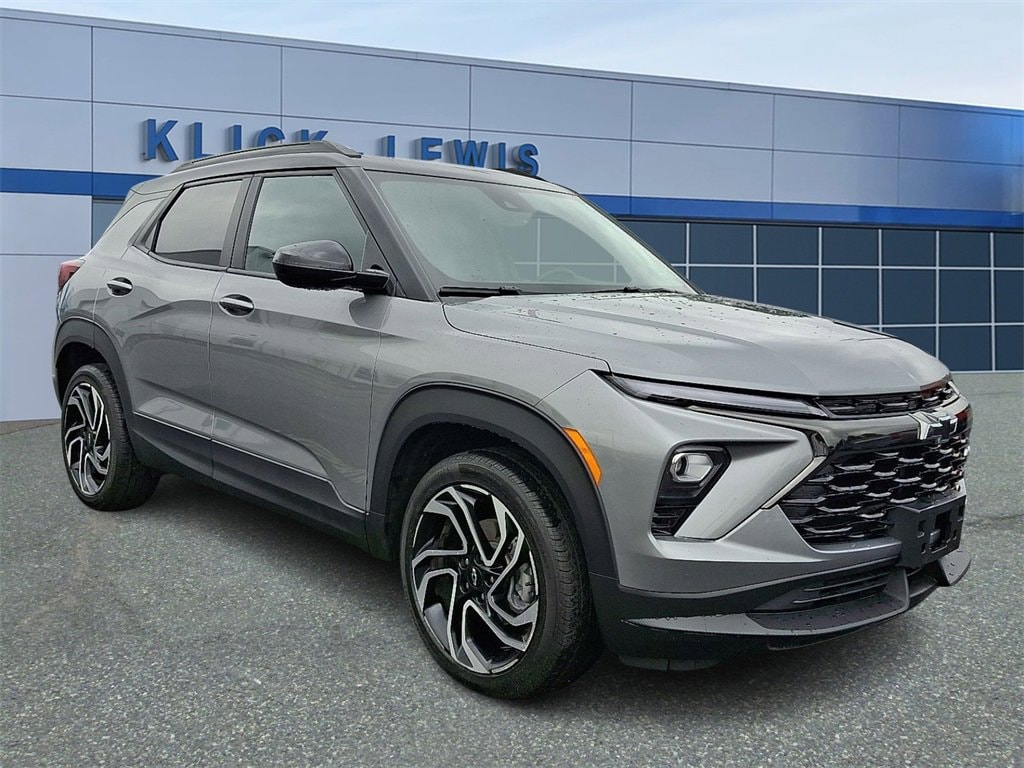 Used 2025 Chevrolet Trailblazer RS SUV