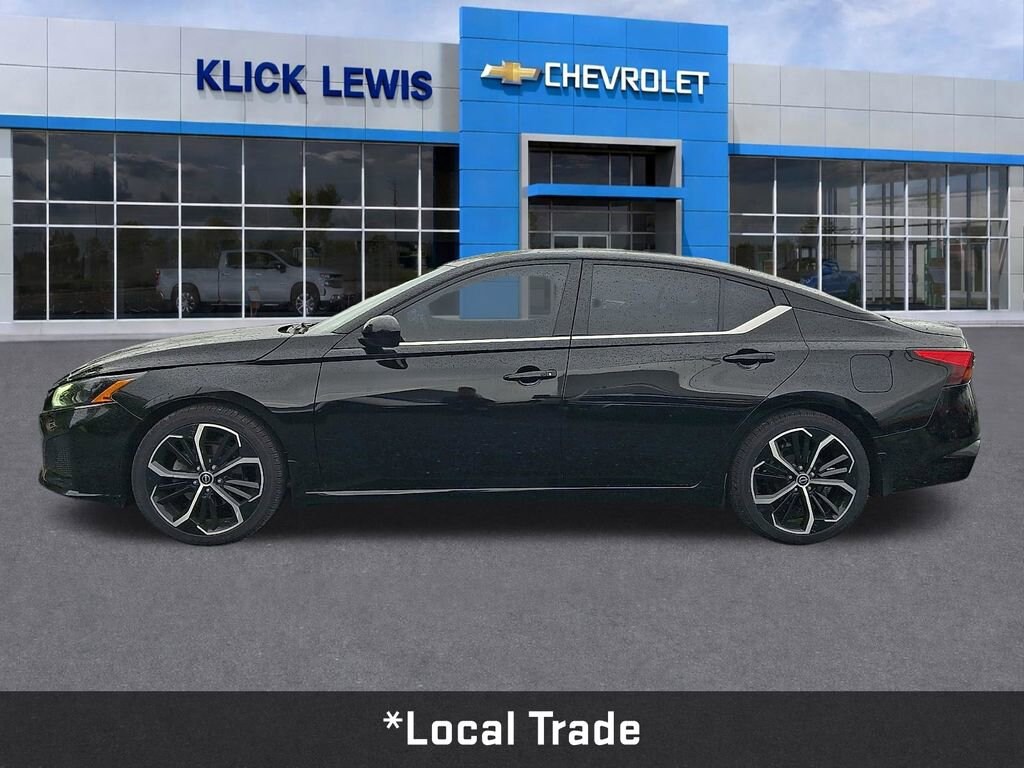 Used 2023 Nissan Altima 2.5 SR Sedan