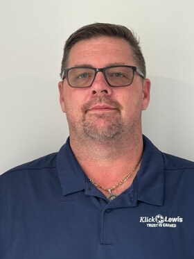 Staff member JASON BAKER from ID_2e0f8f6e0737