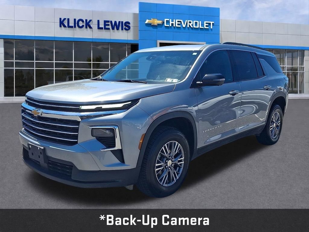 Used 2024 Chevrolet Traverse LT SUV