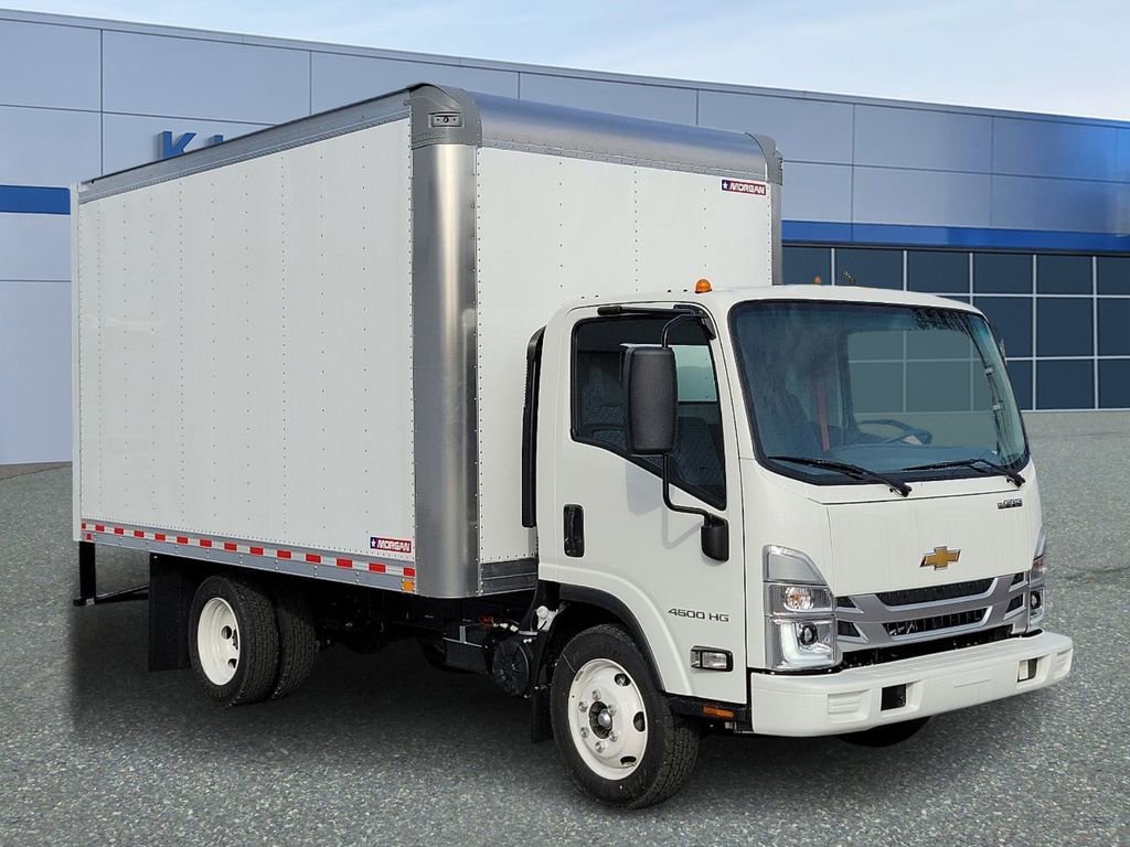 2024 Chevrolet Low Cab Forward Base's photo