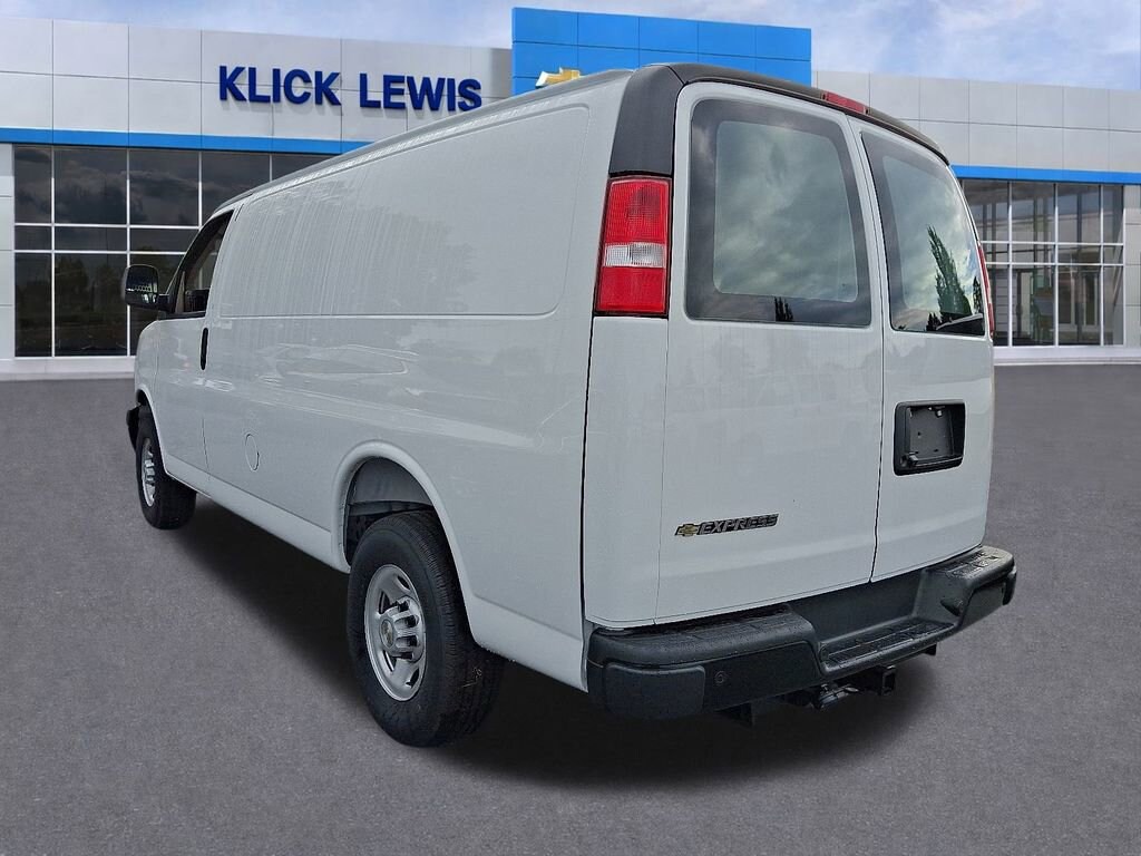 New 2025 Chevrolet Express Cargo 3500 WT Van
